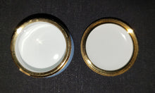 Load image into Gallery viewer, Staffordshire Enamel Pill Box