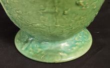 Load image into Gallery viewer, Roseville Magnolia Pottery Vase