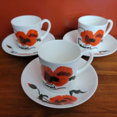 Wedgewood China, Suzie Cooper Design, Corn Poppy Cups & Saucers (3 sets)