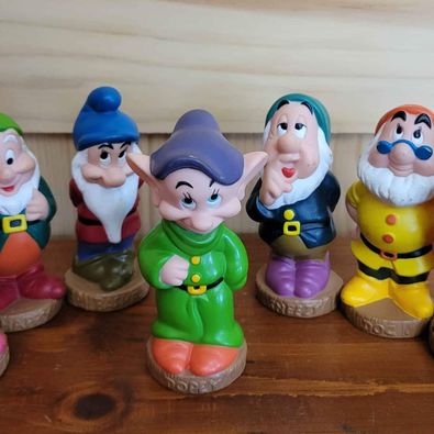 Disney's Seven Dwarf Rubber Squeak Toy Figures, (7 pces)