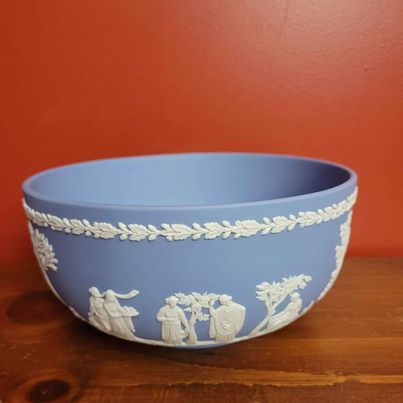 Wedgewood Porcelain Fruit Bowl, 8