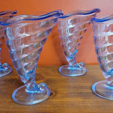 Unique! Bormioli Rocco Cornucopia Shaped Cobalt Blue Sundae Dishes (4 pce)