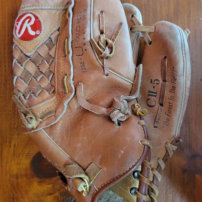 Rawlings ,Century Series, C II-5, Left Hand RHT Outfield Glove