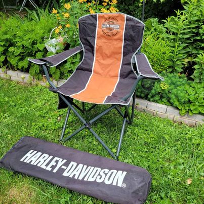 Harley Davidson Folding Camping Chair w/ Side pocket ,cup holders & storage bag.