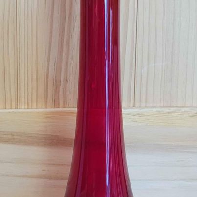 Vintage! Red Swing/Stretch Glass Vase, Measures 18