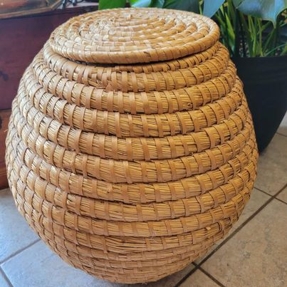 Large! Decorative Spiral Sea Grass Woven Basket w/Lid, Approx 20