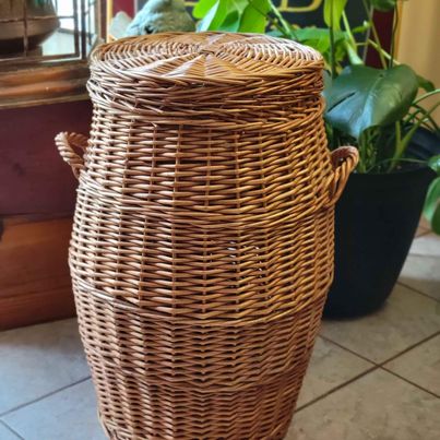 Tall Decorative! Woven Wicker Basket w/ Lid & Handles