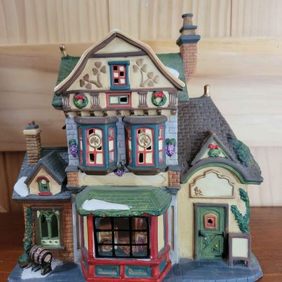 Christmas Village Lightup Hand Painted Porcelain Shamrock Pub, 8