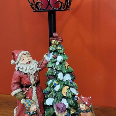 Vintage! Figure of Santa Claus & Children Around Christmas Tree w/ Votive Candle Lamp Post