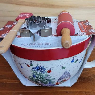 New! Bake Shop Christmas Batter Bowl & Utensils w/ Troll Print on Sides, Handle & Spout