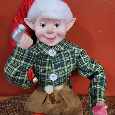 Posable Santas Workshop Elf w/ Apron & Tools