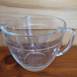 Anchor Hocking Glass Measuring Cup w/ Spout & Handle, 8 cups