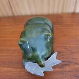 Hand Carved Miniature Nephrite Jade Bear w/ Quartz Fish in Mouth, 3