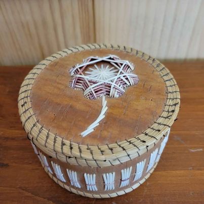 Unique! Native American Handmade Birchbark trinket Box