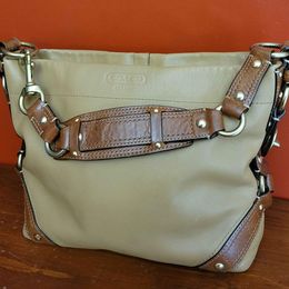 Coach! Carly Leather Shoulder Bag Purse , Model # GO793 10615