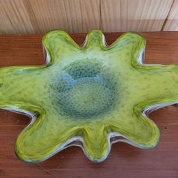 Cool Shaped! Murano Style Green Dish w/ Controlled Bubbles & Encased in White Glass