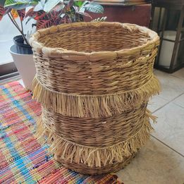 Large Natural Water Hyacinth Woven Basket w/ Fringe Accents, Measures 18