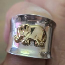 Chateau D'Argent Sterling 925 Silver Band W/ 18 Kt Gold Elephant, Size 5