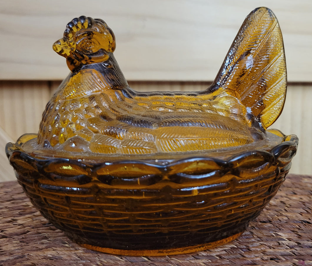 Vintage! Amber Glass Nesting Hen Covered Candy Dish