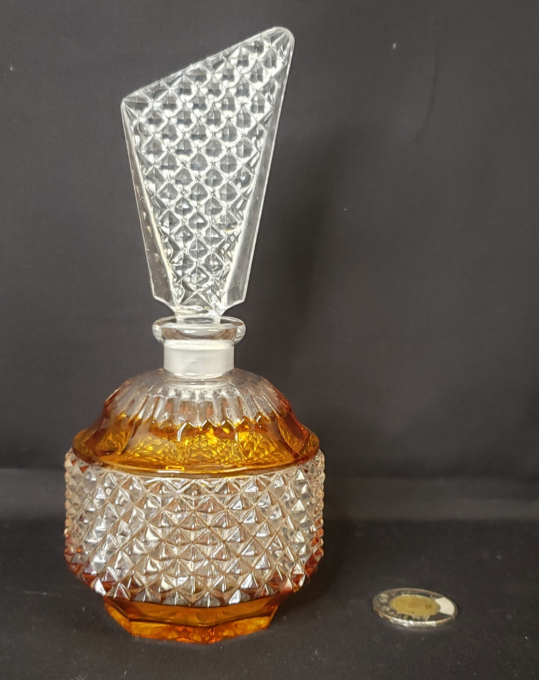 Diamond Pattern Perfume Bottle