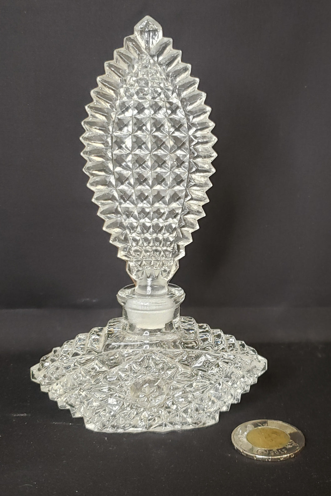 Diamond Pattern Perfume Bottle