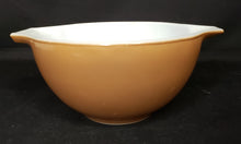 Load image into Gallery viewer, Pyrex Mixing Bowls
