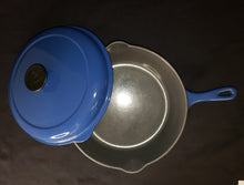 Load image into Gallery viewer, Le Creuset #27 Deep Skillet with Lid
