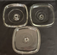 Load image into Gallery viewer, Corningware Casserole Dishes with Lids and Rack
