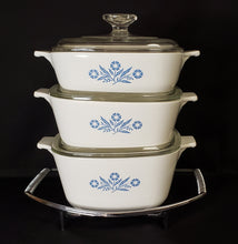 Load image into Gallery viewer, Corningware Casserole Dishes with Lids and Rack
