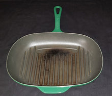 Load image into Gallery viewer, Le Creuset #29 Oval Grilling Pan
