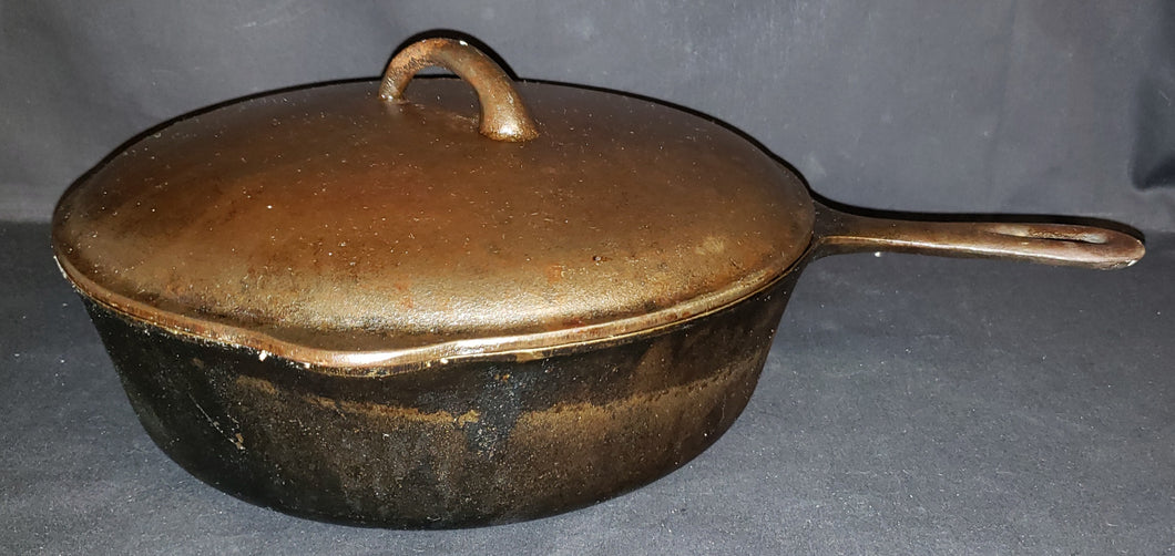 Cast Iron Skillet with Lid