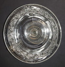 Load image into Gallery viewer, Pedestal Glass Compote Dish with Frosted Finial
