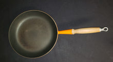 Load image into Gallery viewer, Le Creuset #26 Castoflon Frying Pan
