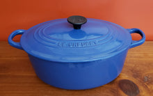 Load image into Gallery viewer, Le Creuset #25 Oval Lidded Casserole
