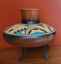 Load image into Gallery viewer, Vintage Southwestern Mexican Pottery Vase
