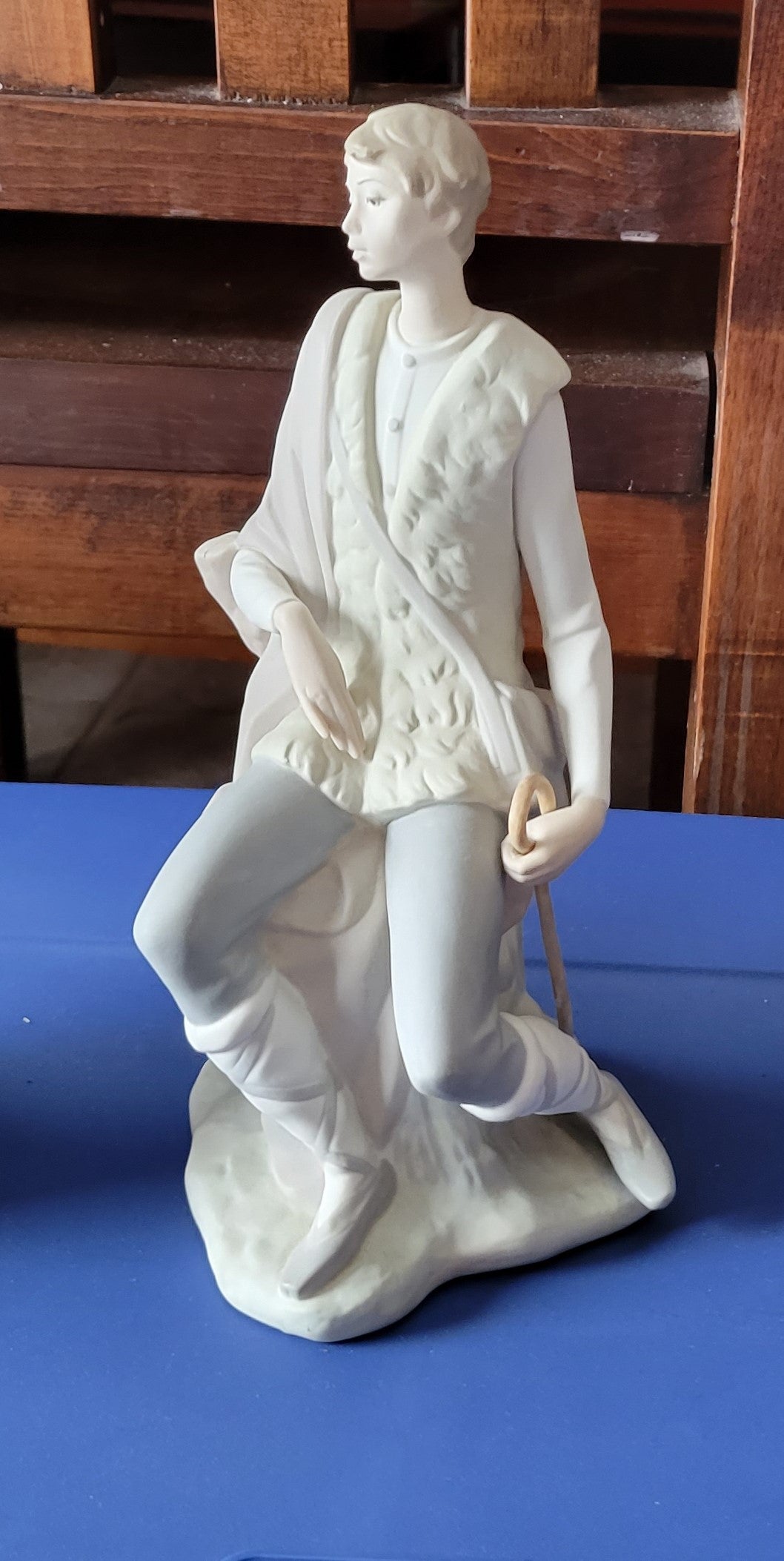 Lladro Porcelain Bisque Man Sitting Figurine