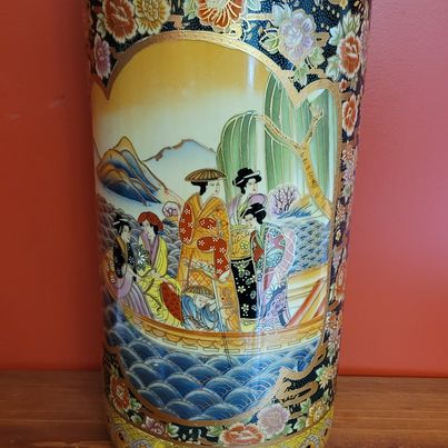 Beautifully Decorated Satsuma Style Chinese Umbrella / Cane Stand