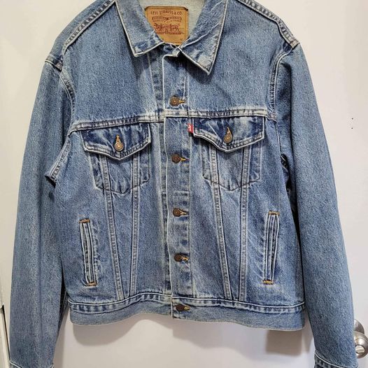 Vintage Levi Strauss & Co. 70506-0216 Red Tab Trucker Jean Jacket