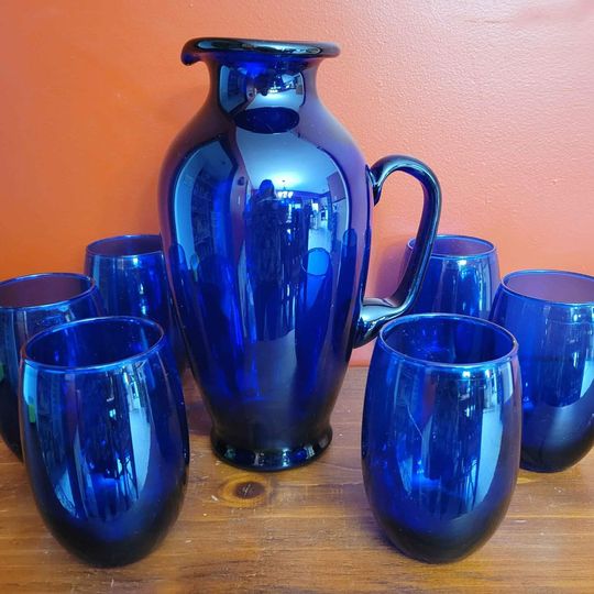 Beautiful! Cobalt Blue Glass Jug W/ Six Drinking Glasses (7 pce)