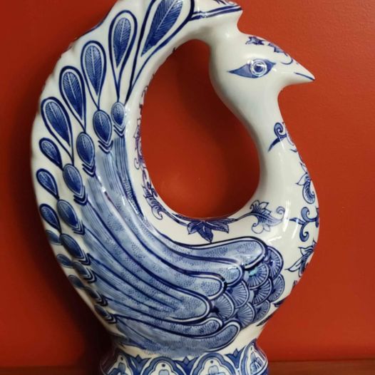 Beautiful! Ceramic Glazed Peacock Vase