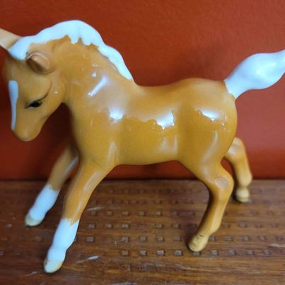 Beswick Palomino Foal Porcelain Figurine