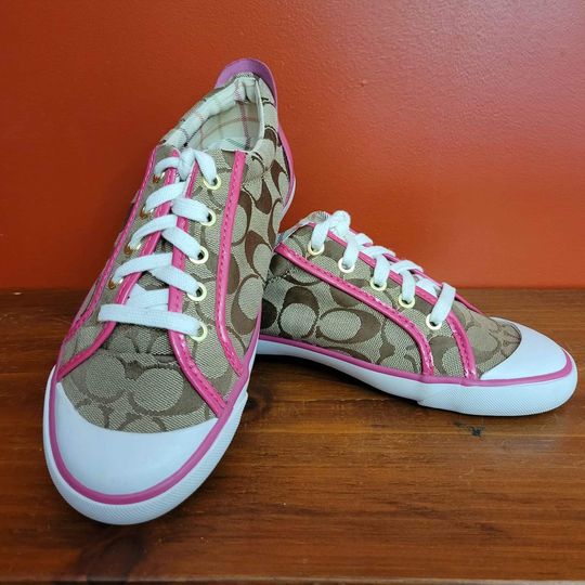 Womens Coach Barrett Sneakers, Size 8.5 B in Classic Coach Pattern w/ Pink Vinyl Trim & Plaid Lining