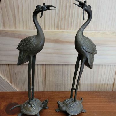 Vintage! Bronze Crafted Sculpture Standing on Turtles