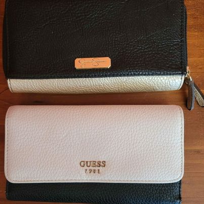 Like New! Women's Guess & Jessica Simpson Wallets