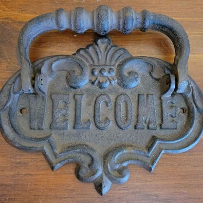 Cast Iron Door Knocker/Welcome Sign